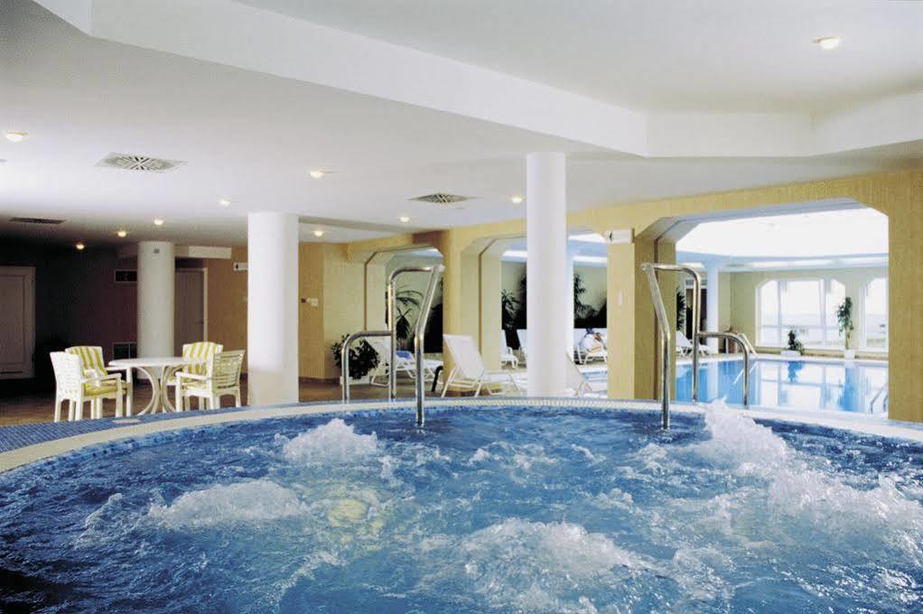 Hasik Hotel Magyarpolany Екстер'єр фото